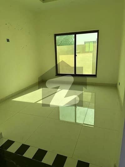3Bed DDL 125sq yd Villa FOR SALE at ALI BLOCK All amenities nearby including MOSQUE, General Store & Parks