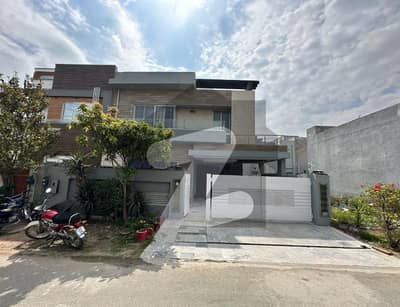 10 MARALA HOUSE AVAILABLE IN DHA RAHBAR ON IDEAL LOCATION 10 MARALA HOUSE AVAILABLE IN DHA RAHBAR ON IDEAL LOCATION