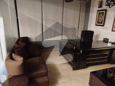 جوہر ٹاؤن لاہور میں 2 کمروں کا 7 مرلہ دفتر 2.0 لاکھ میں کرایہ پر دستیاب ہے۔