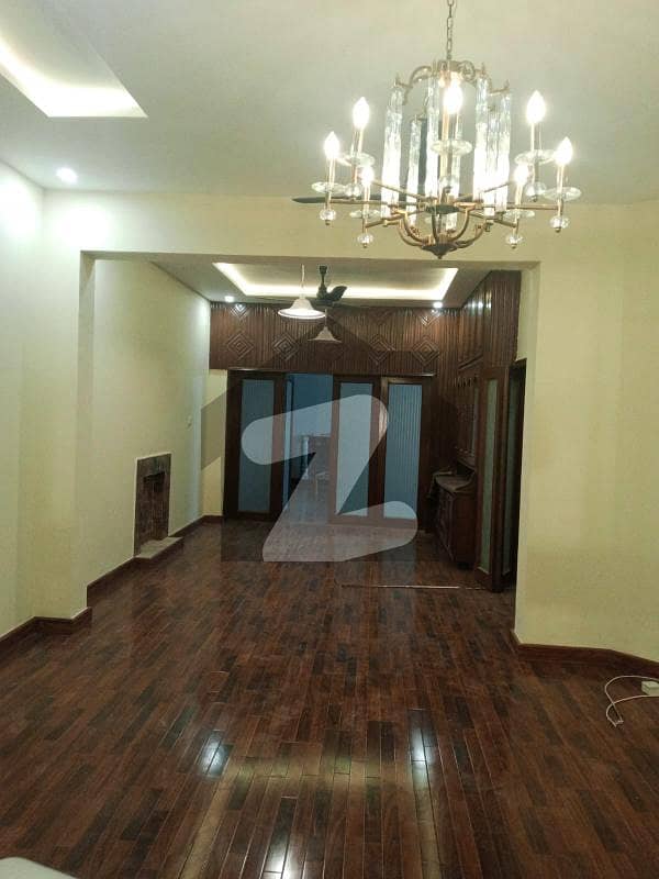 5 bedrooms house for rent in f8