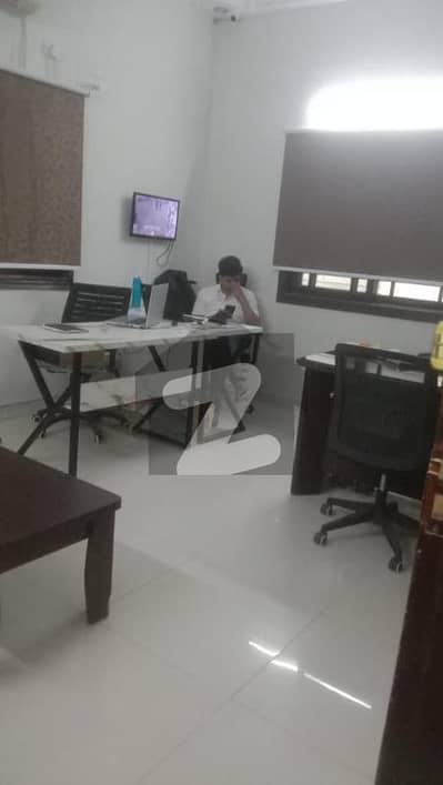 شاہراہِ فیصل کراچی میں 5 کمروں کا 13 مرلہ زیریں پورشن 2.4 لاکھ میں کرایہ پر دستیاب ہے۔ شاہراہِ فیصل کراچی میں 5 کمروں کا 13 مرلہ زیریں پورشن 2.4 لاکھ میں کرایہ پر دستیاب ہے۔