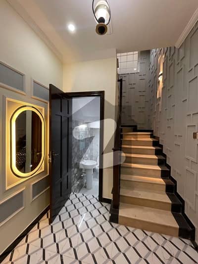 10 Marla Beautiful Design House Available For Sale!! just 1 Mnt Drive From the Main Gate!! 10 Marla Beautiful Design House Available For Sale!! just 1 Mnt Drive From the Main Gate!!