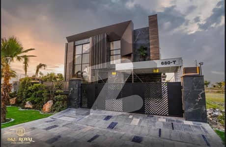 Luxurious 1-Kanal Family Home 5 Beds (All En-Suite) | DHA Phase 7 PKR 12 Crore