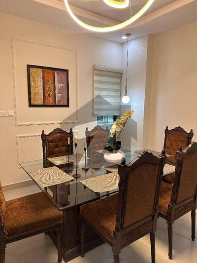 ایف ۔ 10 اسلام آباد میں 6 کمروں کا 1 کنال مکان 18.0 کروڑ میں برائے فروخت۔