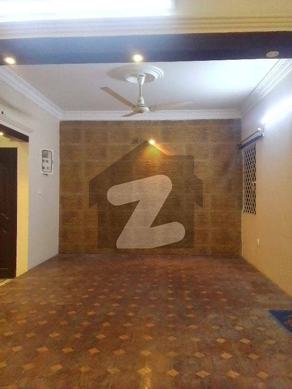 کلفٹن ۔ بلاک 4 کلفٹن,کراچی میں 4 کمروں کا 10 مرلہ بالائی پورشن 5.0 کروڑ میں برائے فروخت۔ کلفٹن ۔ بلاک 4 کلفٹن,کراچی میں 4 کمروں کا 10 مرلہ بالائی پورشن 5.0 کروڑ میں برائے فروخت۔