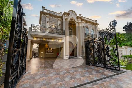 ڈی ایچ اے فیز 6 - بلاک ایف فیز 6,ڈیفنس (ڈی ایچ اے),لاہور میں 5 کمروں کا 1 کنال مکان 8.99 کروڑ میں برائے فروخت۔