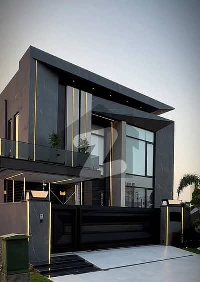 ٹاپ سٹی 1 اسلام آباد میں 5 کمروں کا 10 مرلہ مکان 4.5 کروڑ میں برائے فروخت۔