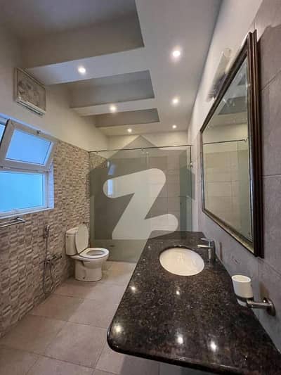 10 Marla house for rent