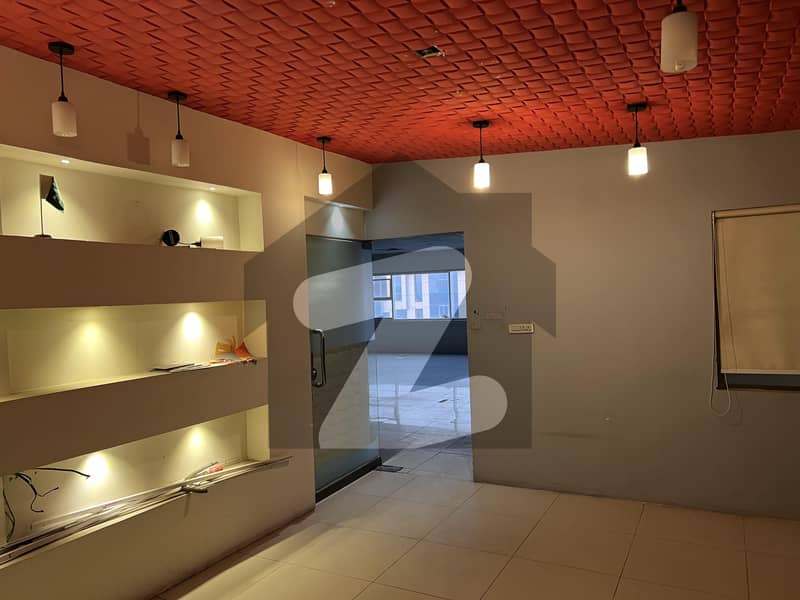 Lavish office available in kohinoor Lavish office available in kohinoor