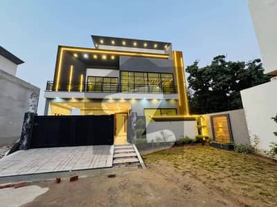 Ideally Located Prime Location House Of 7 Marla Is Available For Sale In Multan