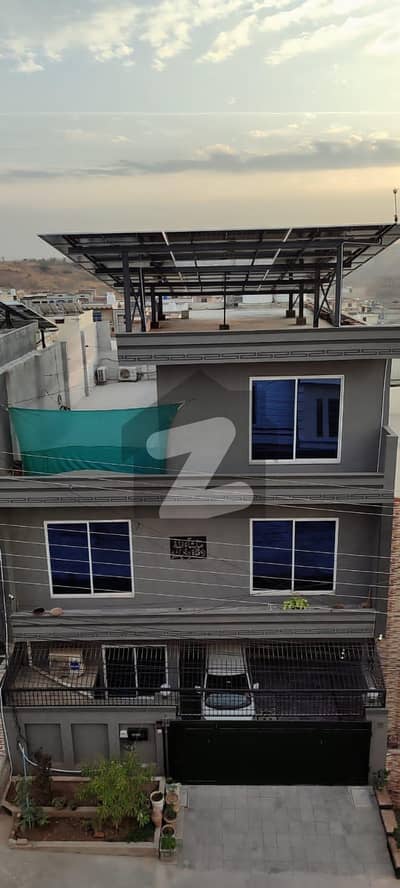 A Prime Location House Of 6 Marla In Rs. 28500000 A Prime Location House Of 6 Marla In Rs. 28500000