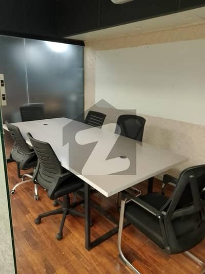 شاہراہِ فیصل کراچی میں 7 مرلہ دفتر 5.5 لاکھ میں کرایہ پر دستیاب ہے۔