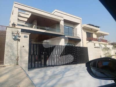 ایف ۔ 10/4 ایف ۔ 10,اسلام آباد میں 5 کمروں کا 1 کنال مکان 22.0 کروڑ میں برائے فروخت۔