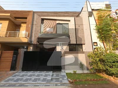 Highly-Desirable 5 Marla House Available In Formanites Housing Scheme - Block M