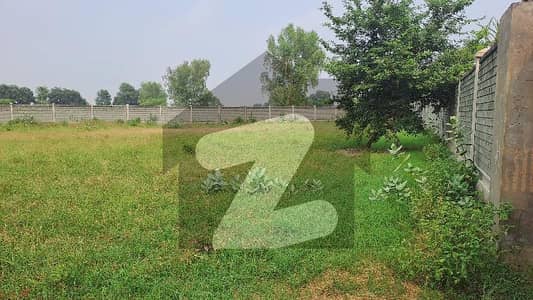 4 Kanal Farmhouse Plot In Biggest Gated Society