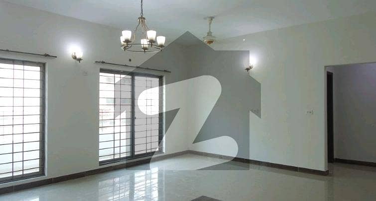 Avail Yourself A Great 10 Marla Flat In Askari 11