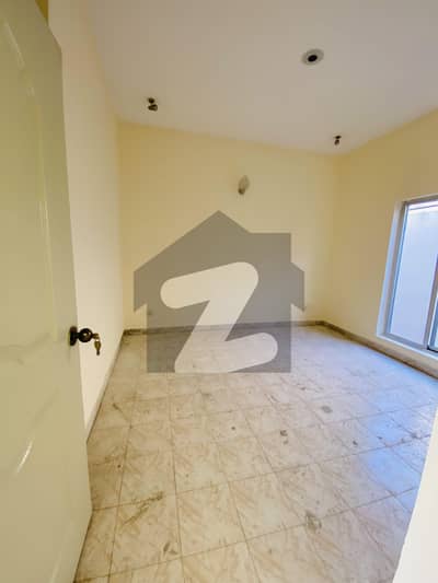 بحریہ ٹاؤن فیز 8 ۔ عوامی ولاز 5 بحریہ ٹاؤن فیز 8,بحریہ ٹاؤن راولپنڈی,راولپنڈی میں 2 کمروں کا 4 مرلہ مکان 52.0 لاکھ میں برائے فروخت۔ بحریہ ٹاؤن فیز 8 ۔ عوامی ولاز 5 بحریہ ٹاؤن فیز 8,بحریہ ٹاؤن راولپنڈی,راولپنڈی میں 2 کمروں کا 4 مرلہ مکان 52.0 لاکھ میں برائے فروخت۔