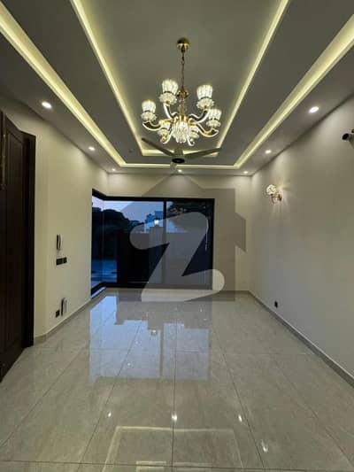 5 Marla Elegant House For Sale In DHA 9 Town Lahore