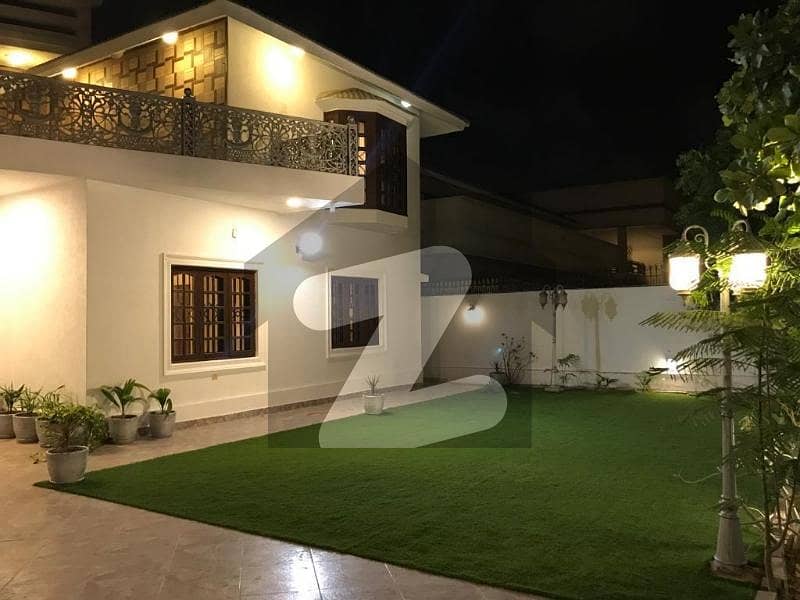 500 yards Renovated house on rent