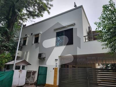 ایف ۔ 6 اسلام آباد میں 4 کمروں کا 18 مرلہ مکان 7.0 لاکھ میں کرایہ پر دستیاب ہے۔