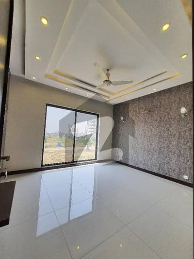 ORIGNAL PICTURES UNFURNSIHED AND SEMI FURNISHED Both Options Are Available 7 MARLA BRAND NEW One Call Deal ORIGNAL PICTURES UNFURNSIHED AND SEMI FURNISHED Both Options Are Available 7 MARLA BRAND NEW One Call Deal