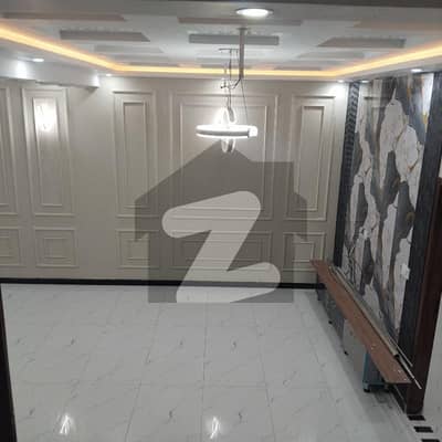 10 MARLA INDEPENDENT BRAND NEW LOWER PORTION AVAILABLE FOR RENT