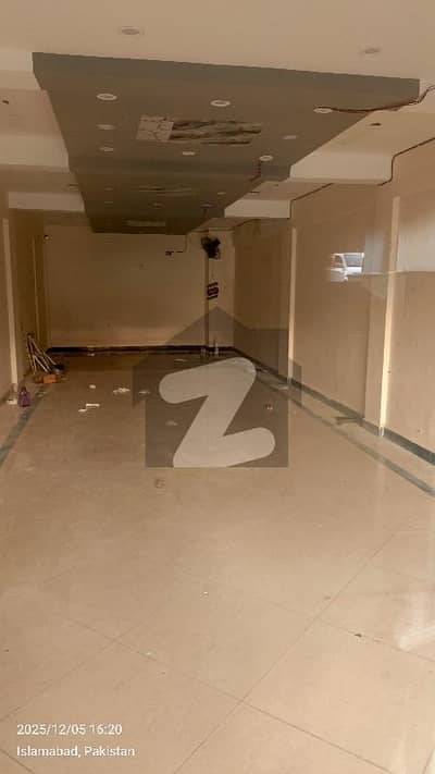 Beautiful location shop for rent in F-10