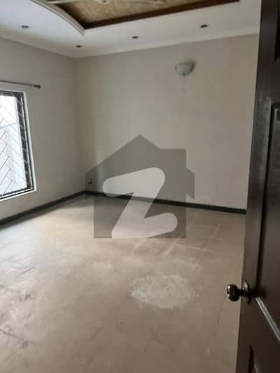 Beautiful apartment in Askari-10 Sector-S Beautiful apartment in Askari-10 Sector-S