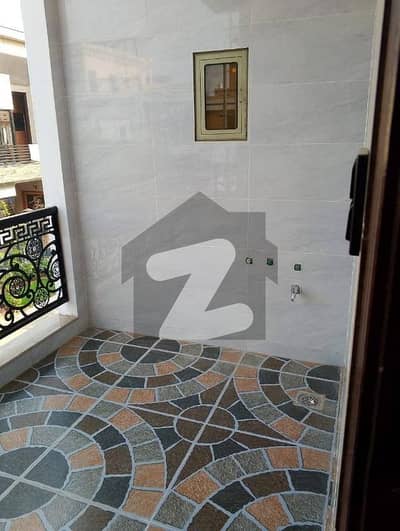 پارک ویو سٹی ۔ ٹوپز بلاک پارک ویو سٹی,لاہور میں 3 کمروں کا 5 مرلہ بالائی پورشن 40.0 ہزار میں کرایہ پر دستیاب ہے۔