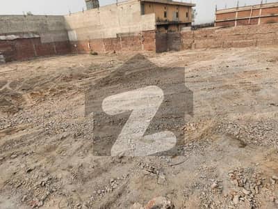 قطر بند روڈ لاہور میں 6 کنال فیکٹری 10.5 کروڑ میں برائے فروخت۔