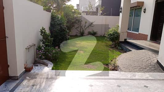 یو ای ٹی ہاؤسنگ سوسائٹی ۔ بلاک اے یو ای ٹی ہاؤسنگ سوسائٹی,لاہور میں 6 کمروں کا 1 کنال مکان 5.2 کروڑ میں برائے فروخت۔ یو ای ٹی ہاؤسنگ سوسائٹی ۔ بلاک اے یو ای ٹی ہاؤسنگ سوسائٹی,لاہور میں 6 کمروں کا 1 کنال مکان 5.2 کروڑ میں برائے فروخت۔