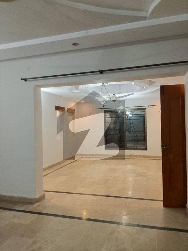 Beautiful Ground Portion For Rent