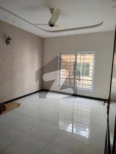 ڈی ایچ اے ڈیفینس فیز 5 ڈی ایچ اے ڈیفینس,اسلام آباد میں 4 کمروں کا 5 مرلہ مکان 3.6 کروڑ میں برائے فروخت۔ ڈی ایچ اے ڈیفینس فیز 5 ڈی ایچ اے ڈیفینس,اسلام آباد میں 4 کمروں کا 5 مرلہ مکان 3.6 کروڑ میں برائے فروخت۔