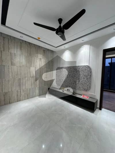 3 Years Installments Plan 5 Marla Brand New House For Sale In Park View City