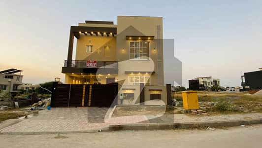 بحریہ ٹاؤن فیز 8 ۔ بلاک ایم بحریہ ٹاؤن فیز 8,بحریہ ٹاؤن راولپنڈی,راولپنڈی میں 5 کمروں کا 13 مرلہ مکان 3.65 کروڑ میں برائے فروخت۔ بحریہ ٹاؤن فیز 8 ۔ بلاک ایم بحریہ ٹاؤن فیز 8,بحریہ ٹاؤن راولپنڈی,راولپنڈی میں 5 کمروں کا 13 مرلہ مکان 3.65 کروڑ میں برائے فروخت۔