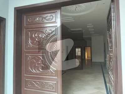 2 Kanal Upper Portion Brand New For Rent First Entry NFC Society Hot Location