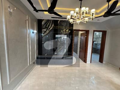 سینٹرل پارک ہاؤسنگ سکیم لاہور میں 4 کمروں کا 5 مرلہ مکان 75.0 ہزار میں کرایہ پر دستیاب ہے۔ سینٹرل پارک ہاؤسنگ سکیم لاہور میں 4 کمروں کا 5 مرلہ مکان 75.0 ہزار میں کرایہ پر دستیاب ہے۔