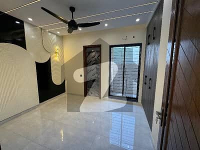 5 Marla House Available For Rent In Central Park Housing Scheme Lahore
