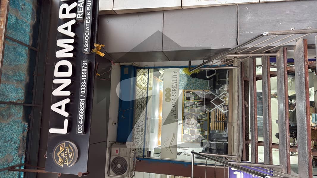 ایف ۔ 17 اسلام آباد میں 5 کمروں کا 8 مرلہ مکان 2.35 کروڑ میں برائے فروخت۔ ایف ۔ 17 اسلام آباد میں 5 کمروں کا 8 مرلہ مکان 2.35 کروڑ میں برائے فروخت۔