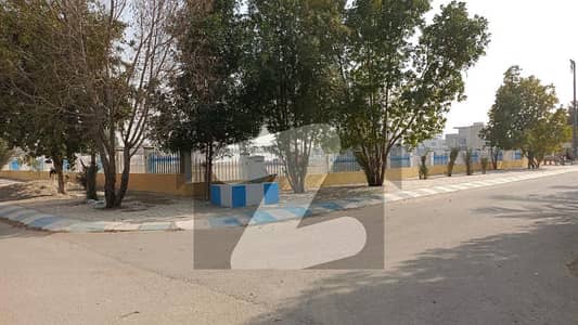 میرٹھ سوسائٹی سکیم 33,کراچی میں 1 کنال رہائشی پلاٹ 4.1 کروڑ میں برائے فروخت۔