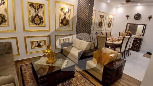 ڈی ایچ اے فیز 1 ڈیفنس (ڈی ایچ اے),لاہور میں 4 کمروں کا 10 مرلہ مکان 4.1 کروڑ میں برائے فروخت۔ ڈی ایچ اے فیز 1 ڈیفنس (ڈی ایچ اے),لاہور میں 4 کمروں کا 10 مرلہ مکان 4.1 کروڑ میں برائے فروخت۔