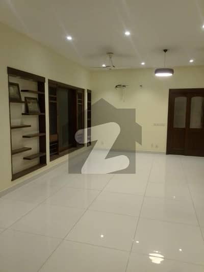 ڈی ایچ اے فیز 8 ڈی ایچ اے ڈیفینس,کراچی میں 3 کمروں کا 1 کنال بالائی پورشن 2.5 لاکھ میں کرایہ پر دستیاب ہے۔ ڈی ایچ اے فیز 8 ڈی ایچ اے ڈیفینس,کراچی میں 3 کمروں کا 1 کنال بالائی پورشن 2.5 لاکھ میں کرایہ پر دستیاب ہے۔