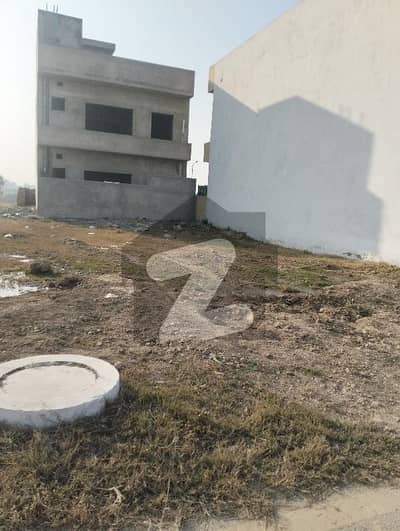 فیصل ہلز ۔ ایگزیکٹو بلاک فیصل ہلز,اسلام آباد میں 10 مرلہ رہائشی پلاٹ 1.28 کروڑ میں برائے فروخت۔ فیصل ہلز ۔ ایگزیکٹو بلاک فیصل ہلز,اسلام آباد میں 10 مرلہ رہائشی پلاٹ 1.28 کروڑ میں برائے فروخت۔