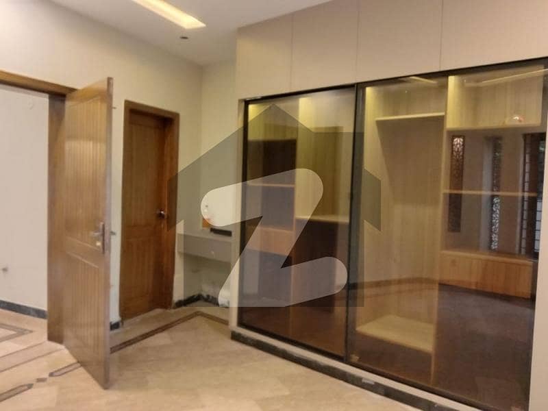 Full House Available For Rent In E-11/1 Full House Available For Rent In E-11/1