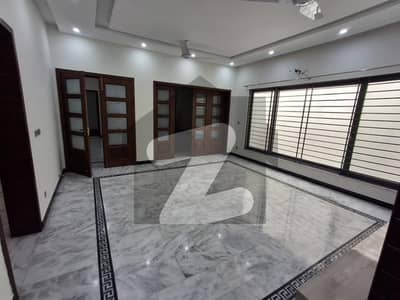 House for Rent in G-9/1, Islamabad | 355 Sq. Yd | Boring Water + Separate Gas & Electricity Meters | Rent: Rs. 2.20 Lac