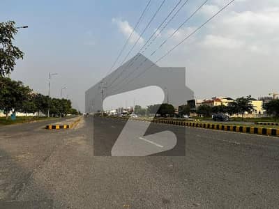 1 KANAL PLOT 150FT ROAD NEAR GLOF COURS