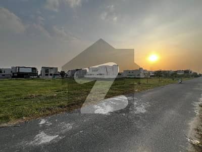 1 KANAL PLOT NEAR F 426 DHA 9PRISM POSSESSION PLOT