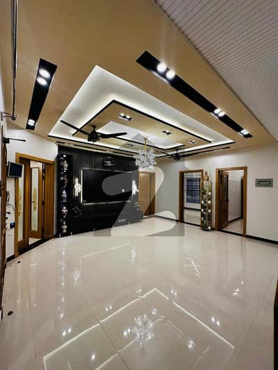 بحریہ ٹاؤن فیز 8 بحریہ ٹاؤن راولپنڈی,راولپنڈی میں 5 کمروں کا 10 مرلہ مکان 1.55 لاکھ میں کرایہ پر دستیاب ہے۔ بحریہ ٹاؤن فیز 8 بحریہ ٹاؤن راولپنڈی,راولپنڈی میں 5 کمروں کا 10 مرلہ مکان 1.55 لاکھ میں کرایہ پر دستیاب ہے۔