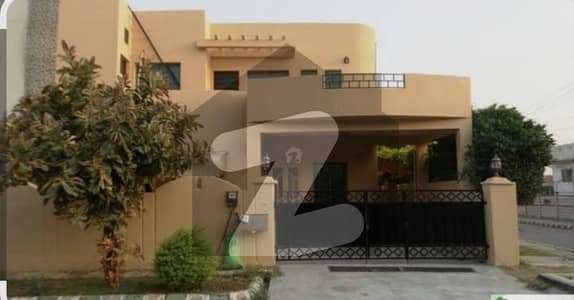 عسکری 13 راولپنڈی میں 4 کمروں کا 10 مرلہ مکان 6.2 کروڑ میں برائے فروخت۔ عسکری 13 راولپنڈی میں 4 کمروں کا 10 مرلہ مکان 6.2 کروڑ میں برائے فروخت۔