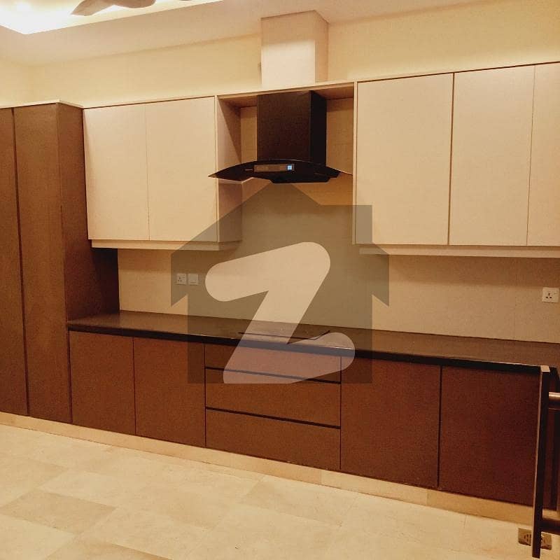 Ideal Lower Portion In D-12 Available Ideal Lower Portion In D-12 Available